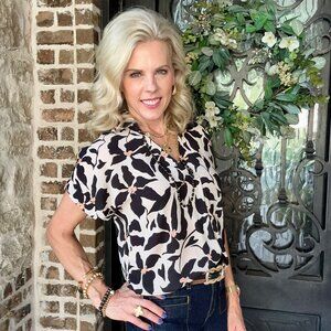 Cabi 4723 Replay Top Fall 2024 Large EUC